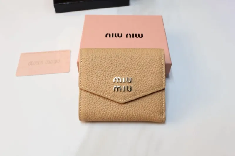 MIU MIU Women's Leather Compact Wallet - Image 3