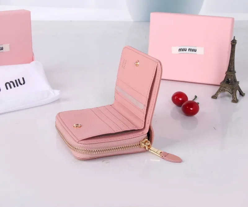 MIU MIU Pink Leather Zip Wallet - Image 10