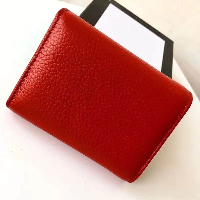Gucci Red Leather Compact Wallet - Image 3