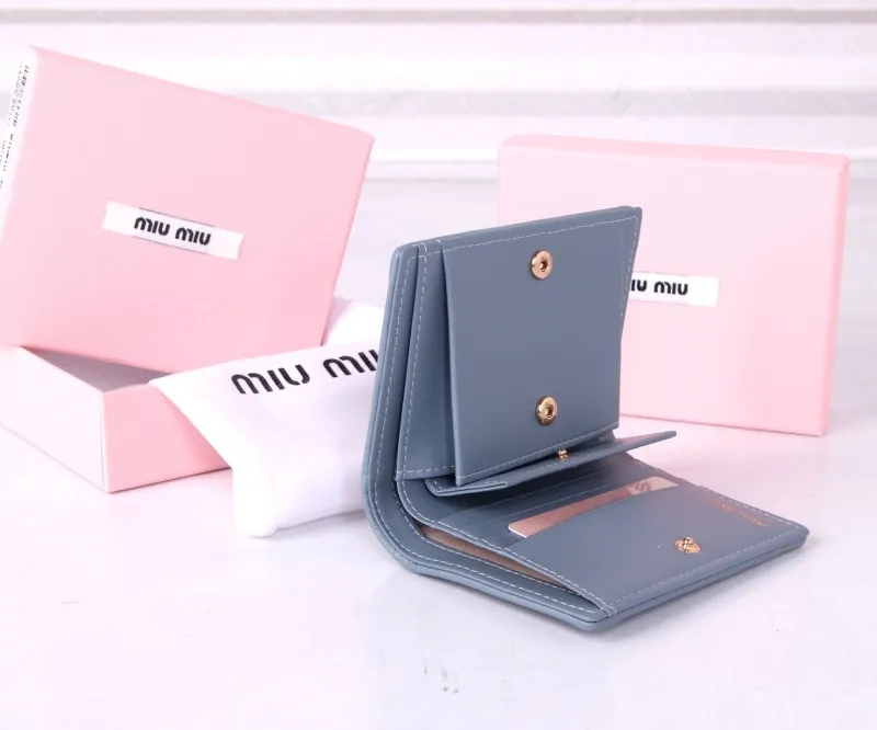 MIU MIU Blue Matelasse Leather Wallet - Image 8