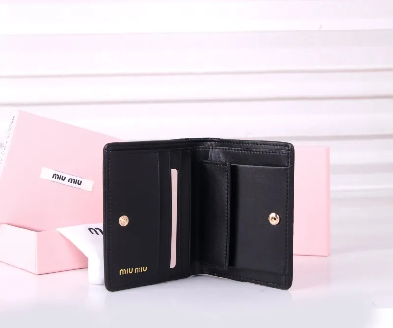 Miu Miu Black Pleated Leather Wallet - Image 7