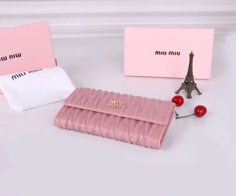 Miu Miu Pink Quilted Long Wallet - Image 4