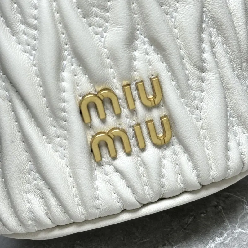 Miu Miu Cream White Quilted Crossbody Bucket Bag - Image 3