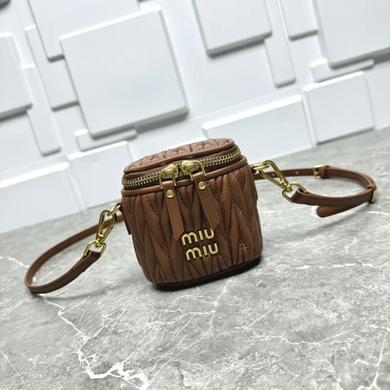 MIU MIU Cosmetic Bags-7