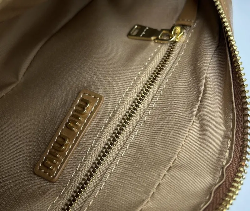 Miu Miu 5BC158 Brown Leather Crossbody Bag - Image 9