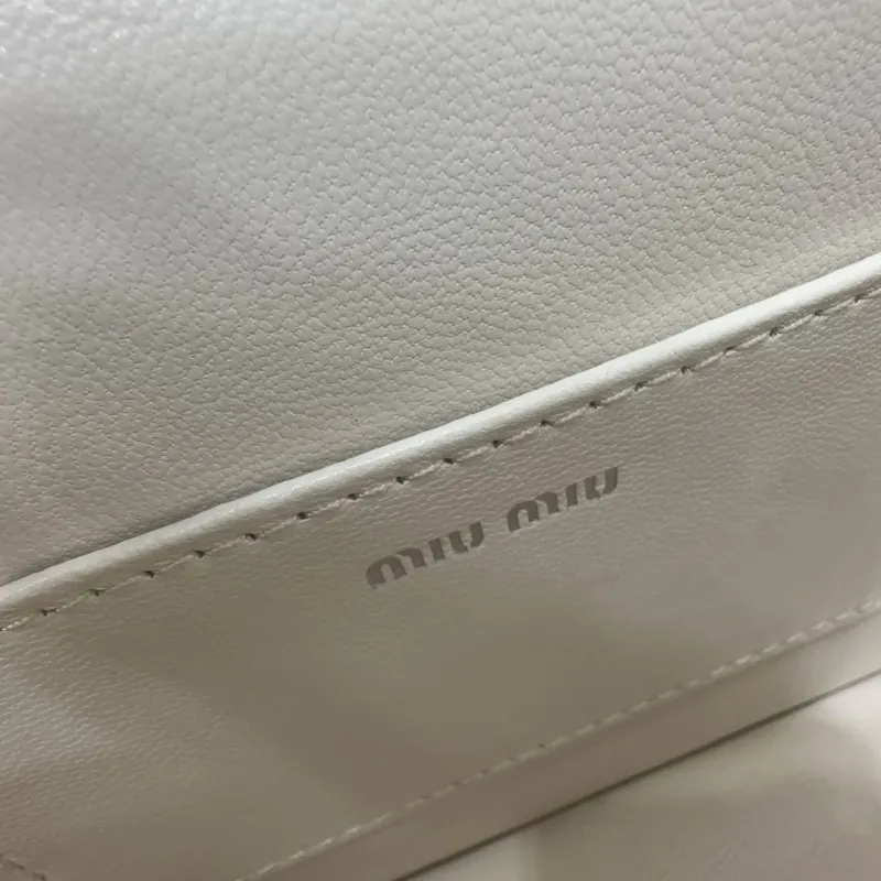 Miu Miu White Matelassé Chain Satchel Bag - Image 8