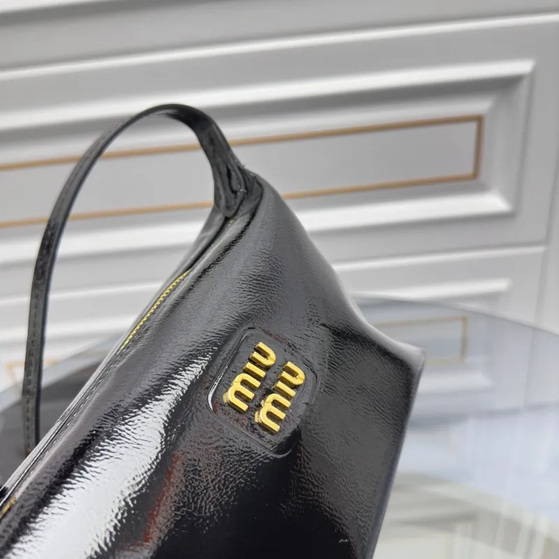 Miu Miu Black Patent Leather Shoulder Bag - Image 7