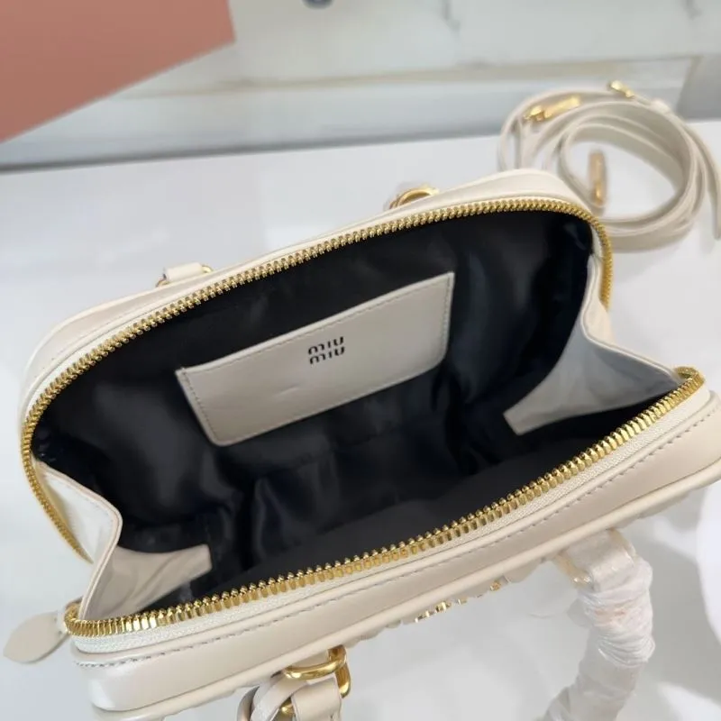 Miu Miu White Matelasse Top Handle Bag - Image 7