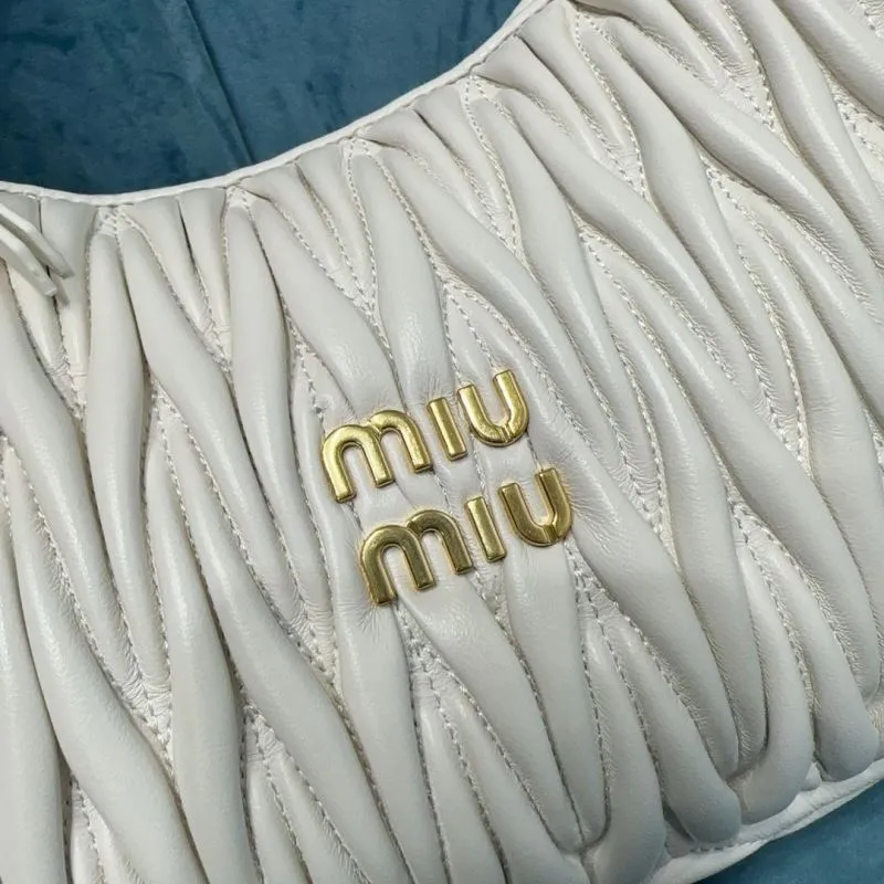 MIU MIU White Matelassé Top Handle Hobo Bag - Image 4
