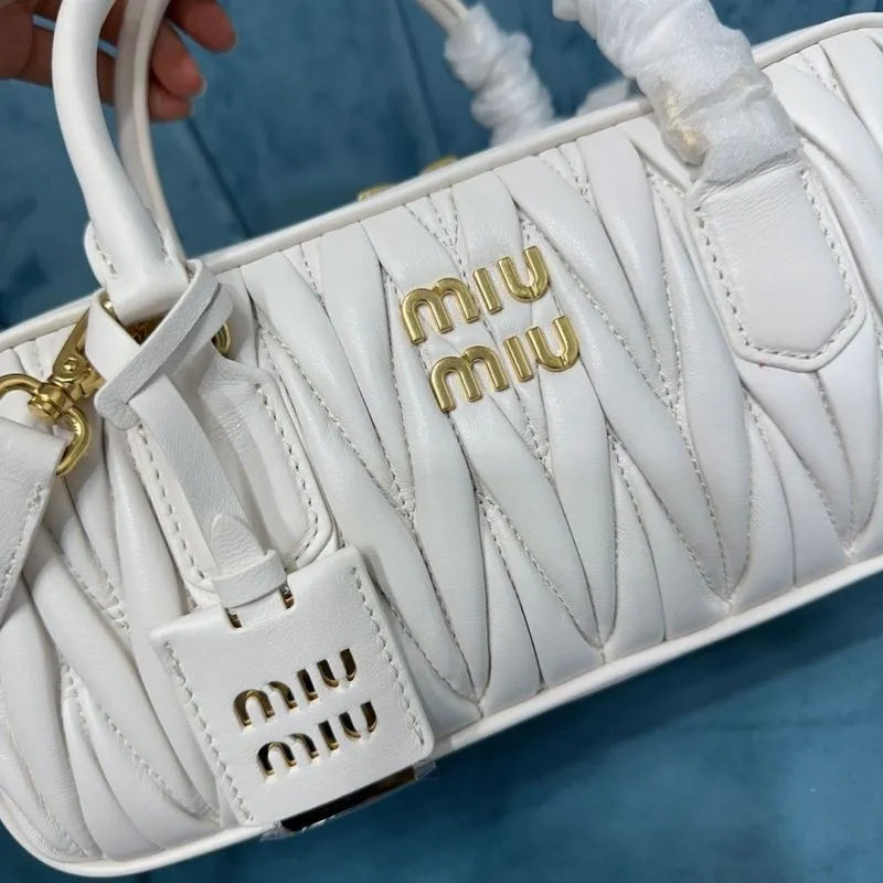 Miu Miu White Matelasse Top Handle Crossbody Bag - Image 4