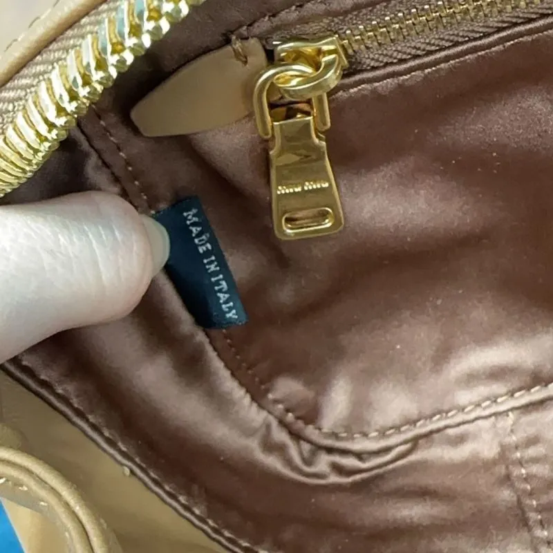 MIU MIU Brown Matelasse Top Handle Bag 181 - Image 9