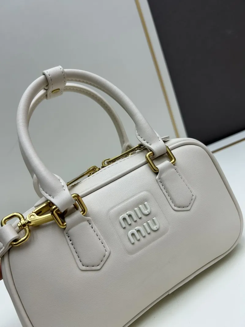 Miu Miu Cream White Top Handle Crossbody Bag C7036 - Image 4