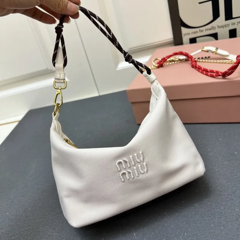 MIU MIU White Top Handle Bag 1E841 - Image 4