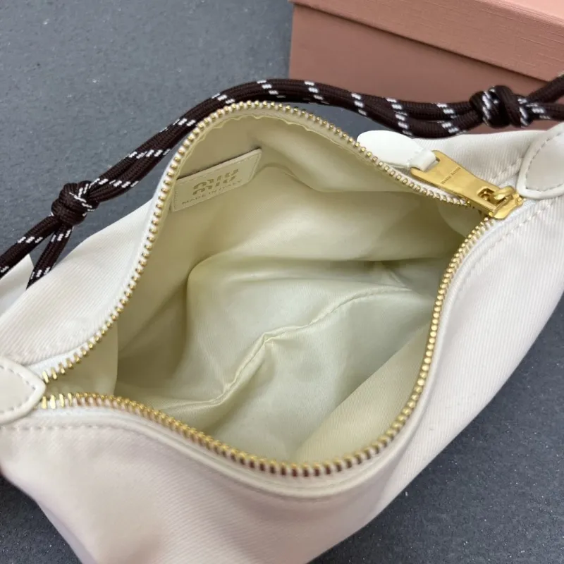 MIU MIU White Top Handle Bag 1E841 - Image 8