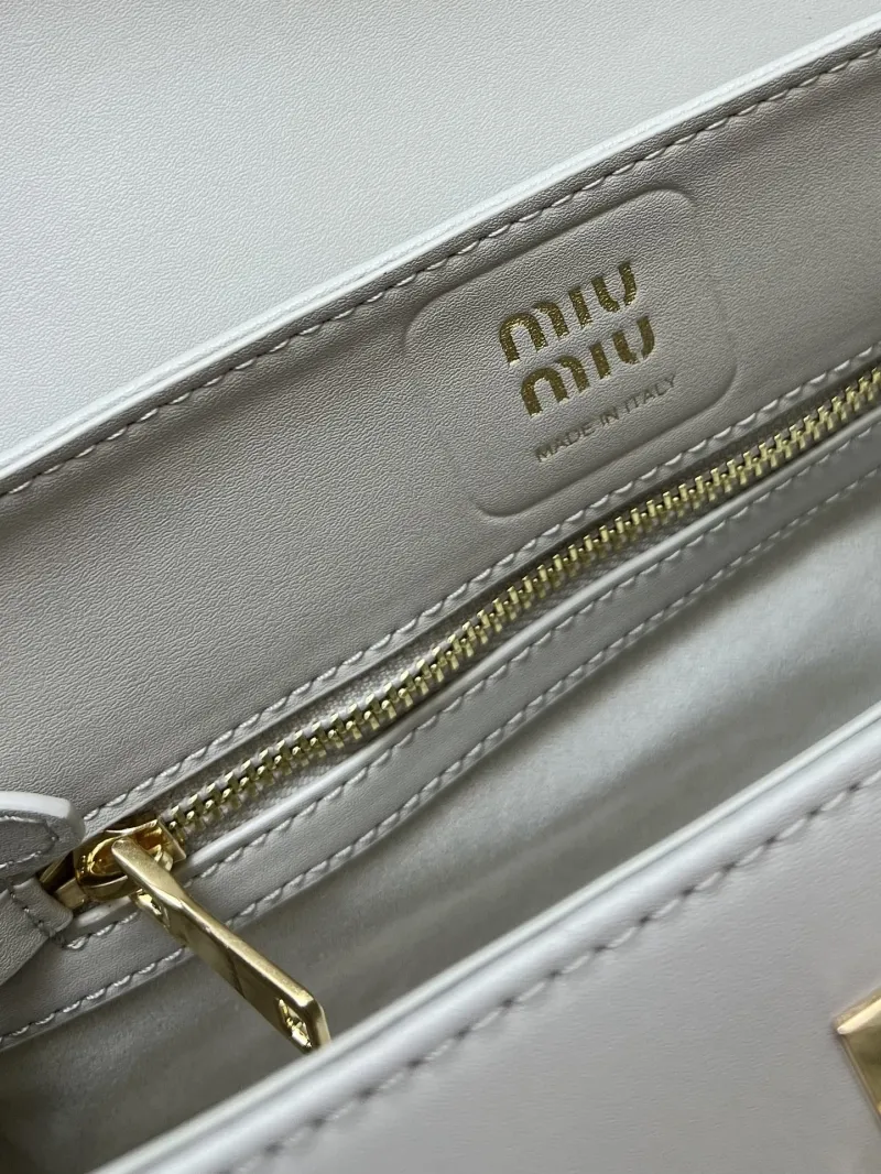 MIU MIU Gray Top Handle Shoulder Bag H08875 - Image 9