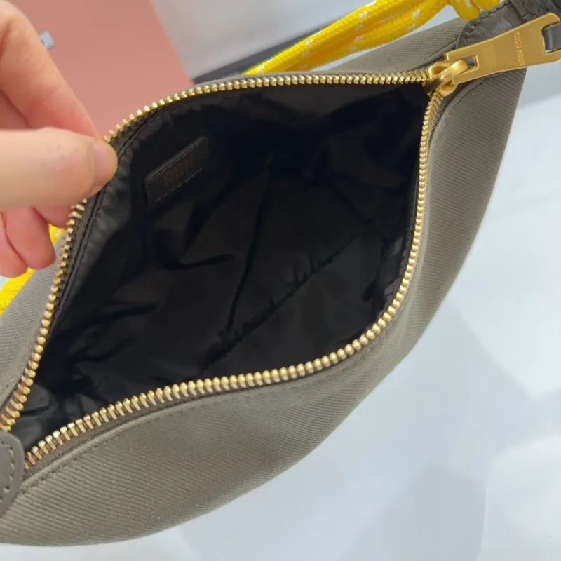 Miu Miu Olive Green Top Handle Bag - Image 7