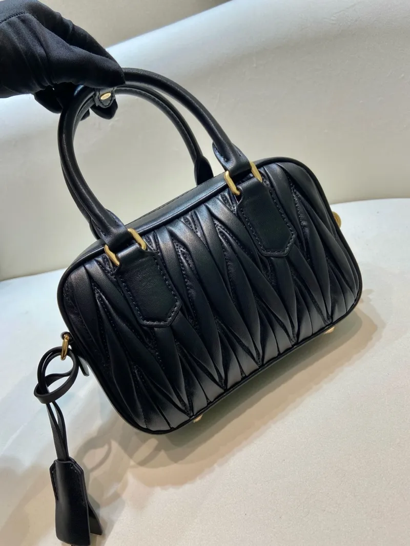 Miu Miu Black Matelasse Top Handle Crossbody Bag 578 - Image 4