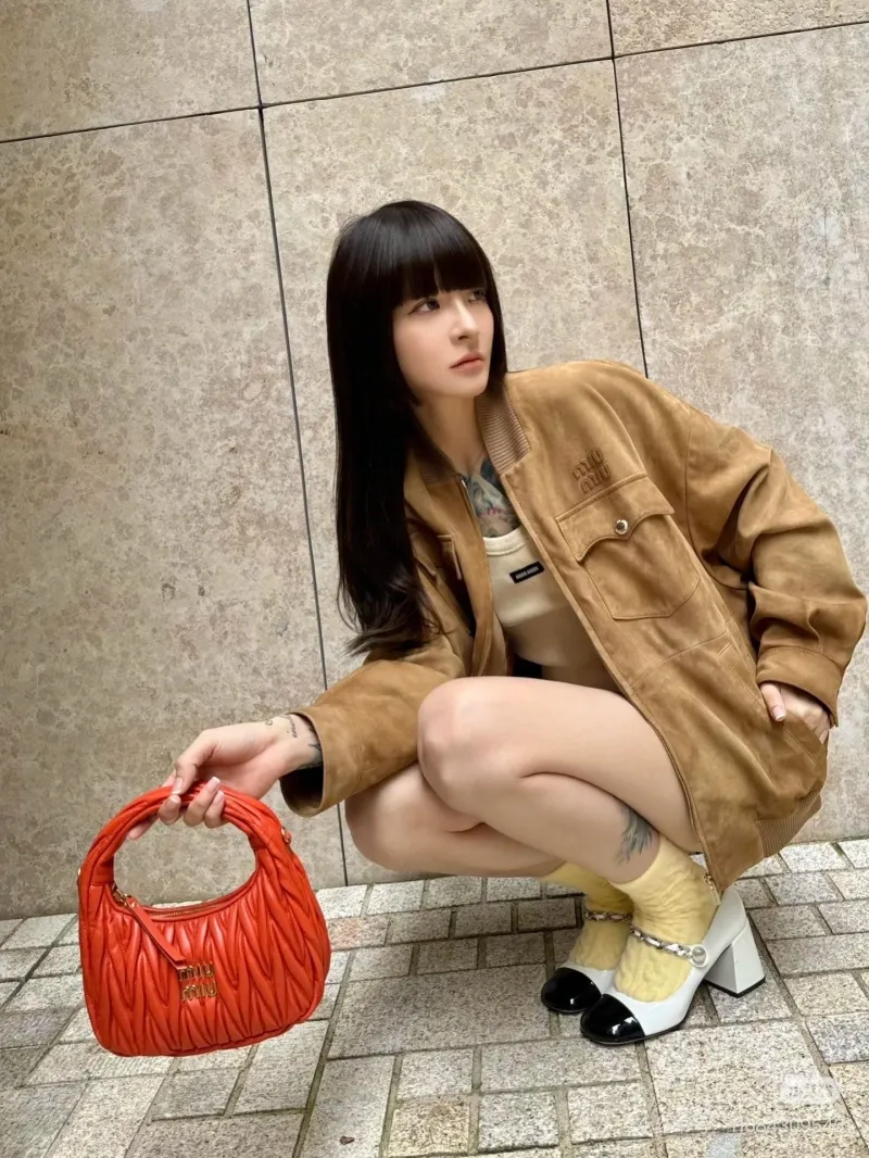 Miu Miu Orange Matelasse Top Handle Bag 589 - Image 9