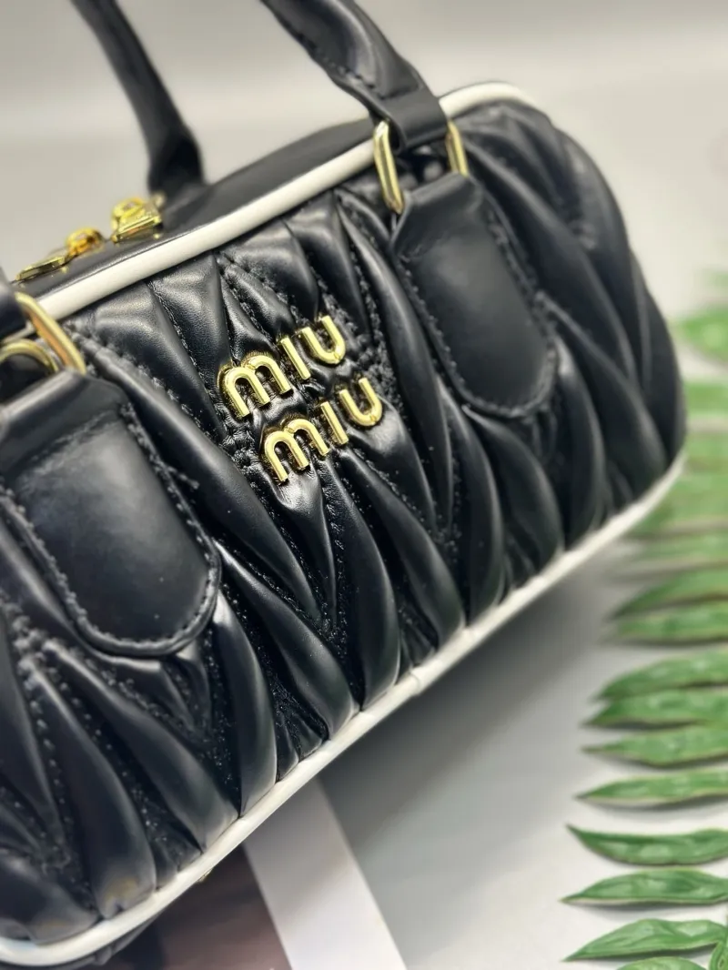 Alternative view of Miu Miu Black Top Handle Bag 662 23x8x11.5cm