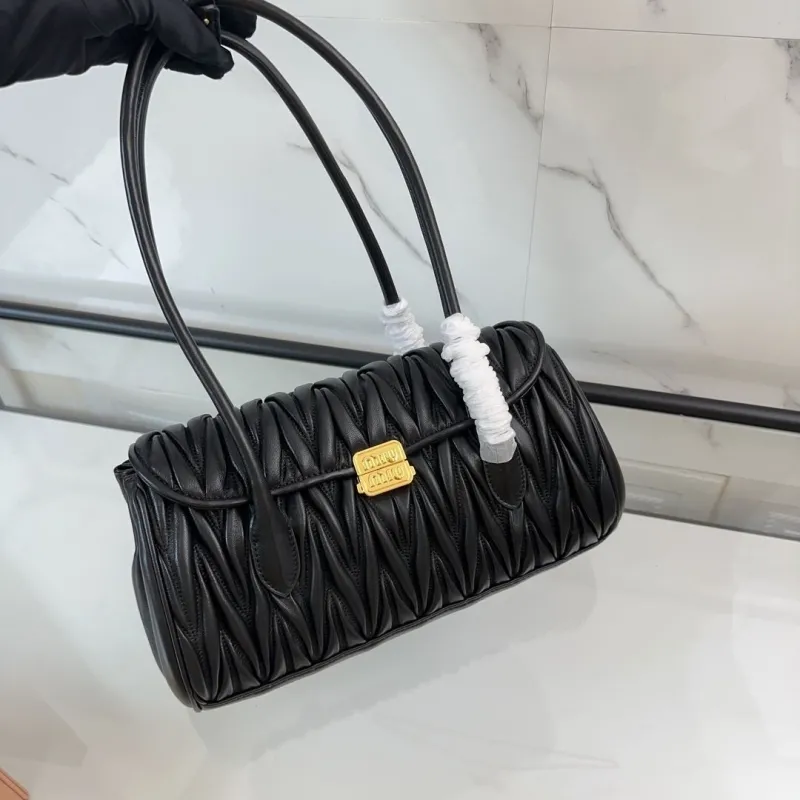 MIU MIU Black Matelassé Top Handle Bag 716 - Image 5