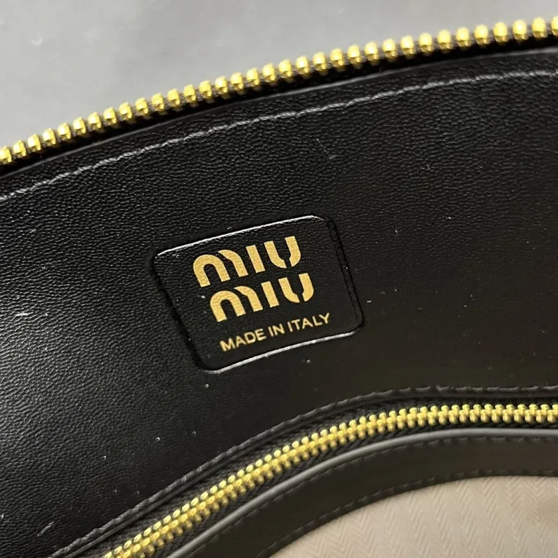 MIU MIU Black Top Handle Bag 7001SQ - Image 9