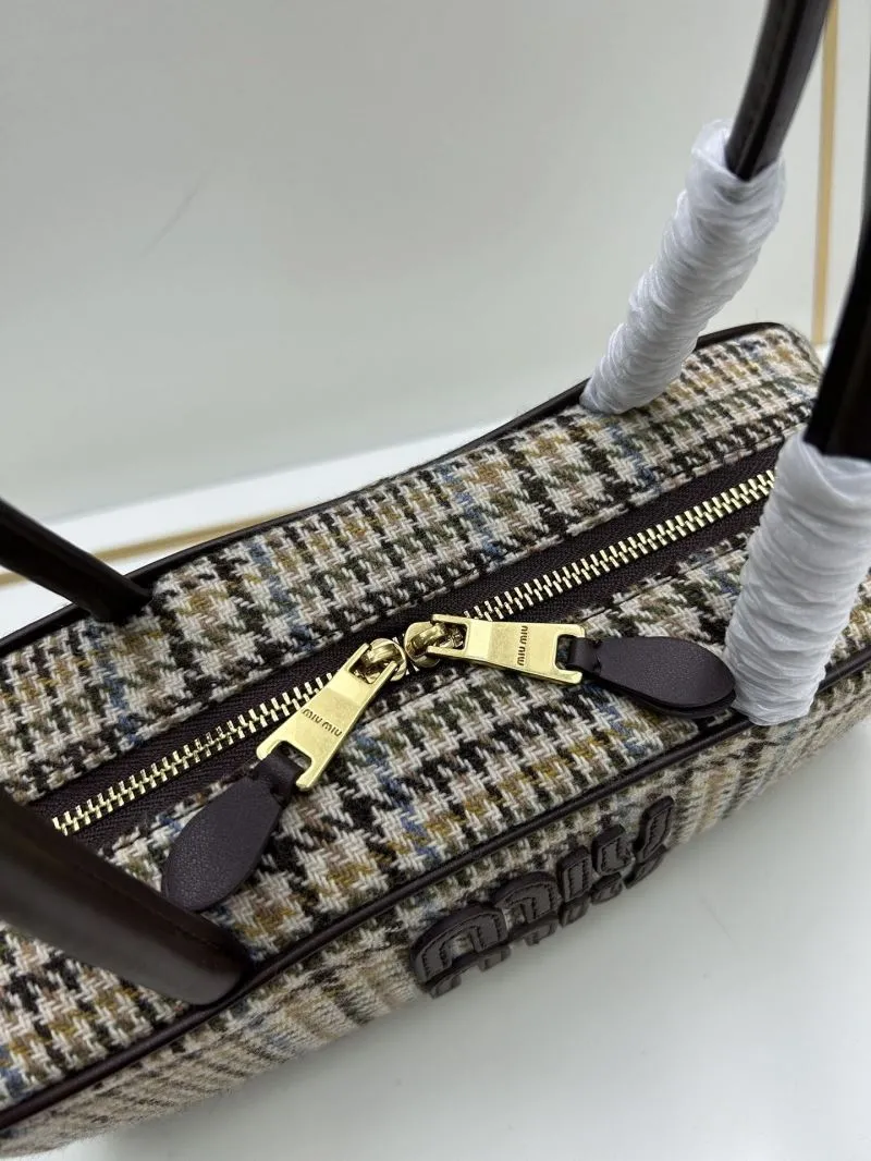 Miu Miu Houndstooth Top Handle Shoulder Bag 09805 - Image 6