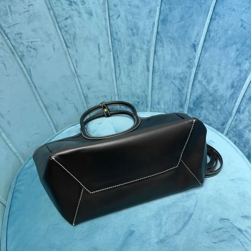 MIU MIU Black Leather Tote Bag with Strap - Image 5