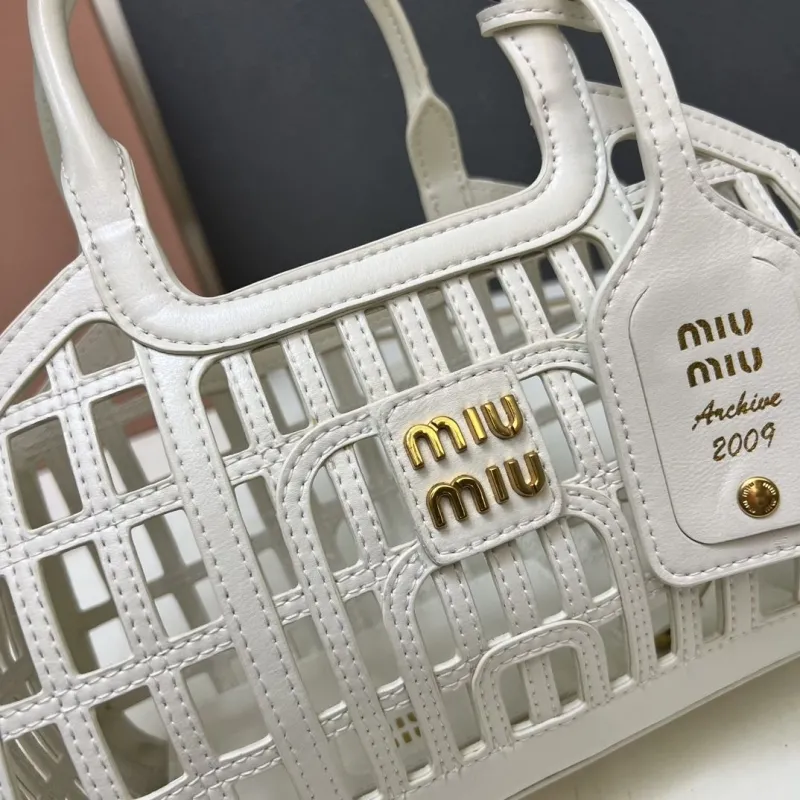 Miu Miu White Mini Crossbody Basket Handbag 1E294 - Image 5