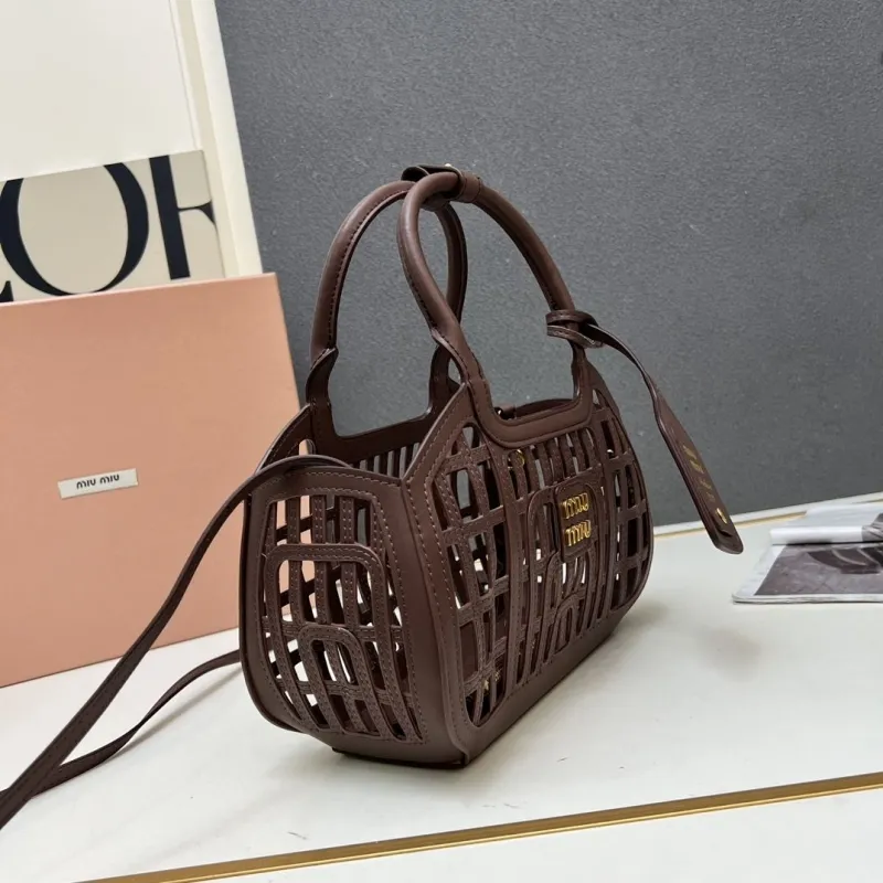 Miu Miu Brown Leather Handbag 1E294 - Image 3