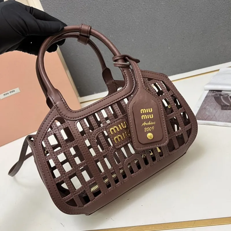 Miu Miu Brown Leather Handbag 1E294 - Image 4