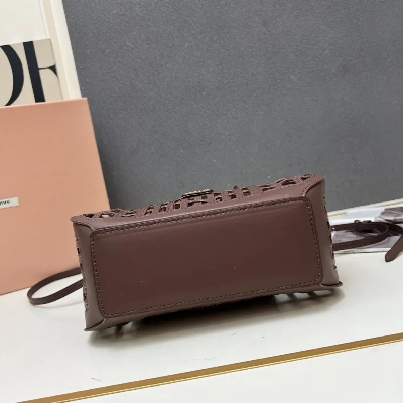 Miu Miu Brown Leather Handbag 1E294 - Image 7
