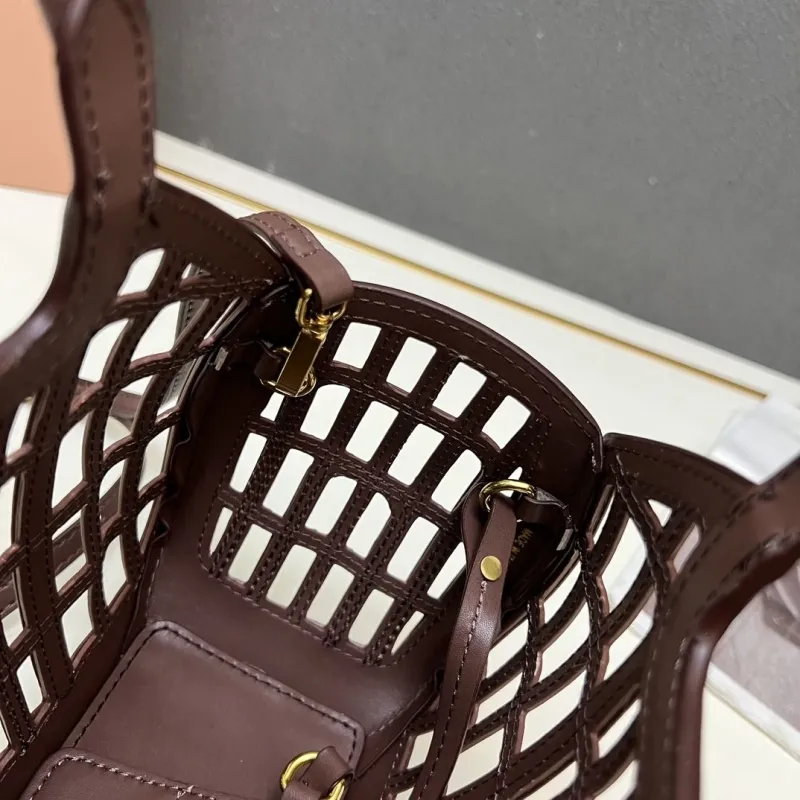 Miu Miu Brown Leather Handbag 1E294 - Image 8