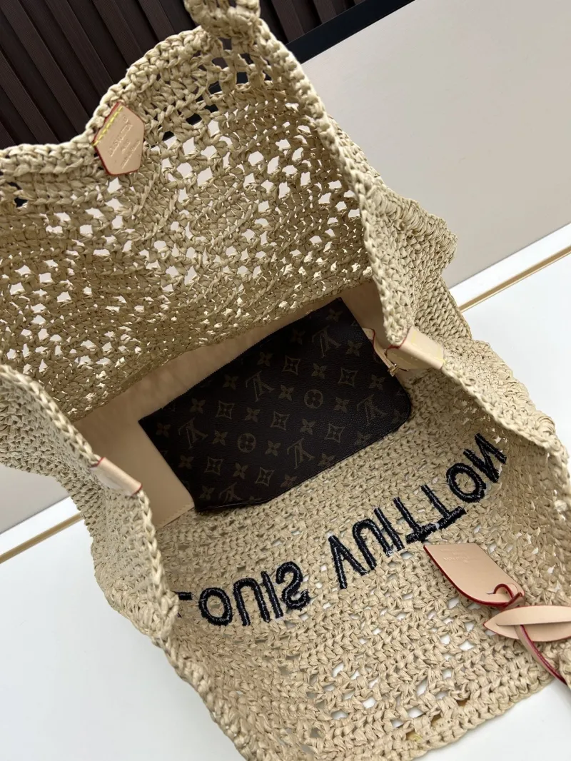 Louis Vuitton Beige Straw Tote Bag - Image 6