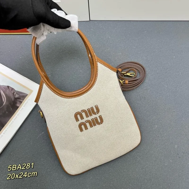 MIU MIU Shopping Bags-37