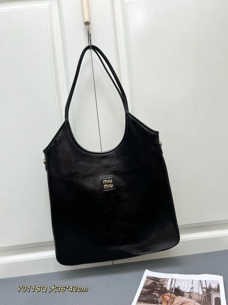 MIU MIU Shopping Bags-63