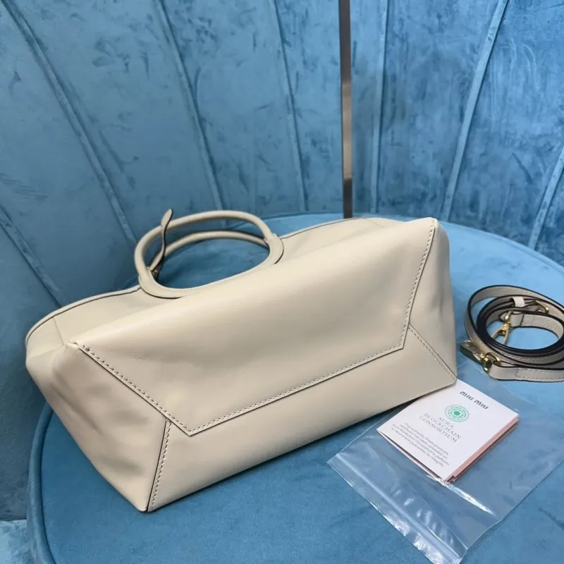 Miu Miu Cream Leather Tote Bag with Strap - Image 9