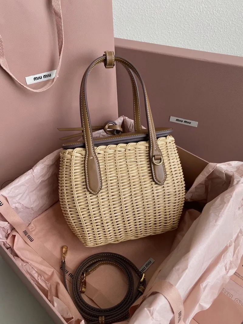 MIU MIU Shopping Bags-91