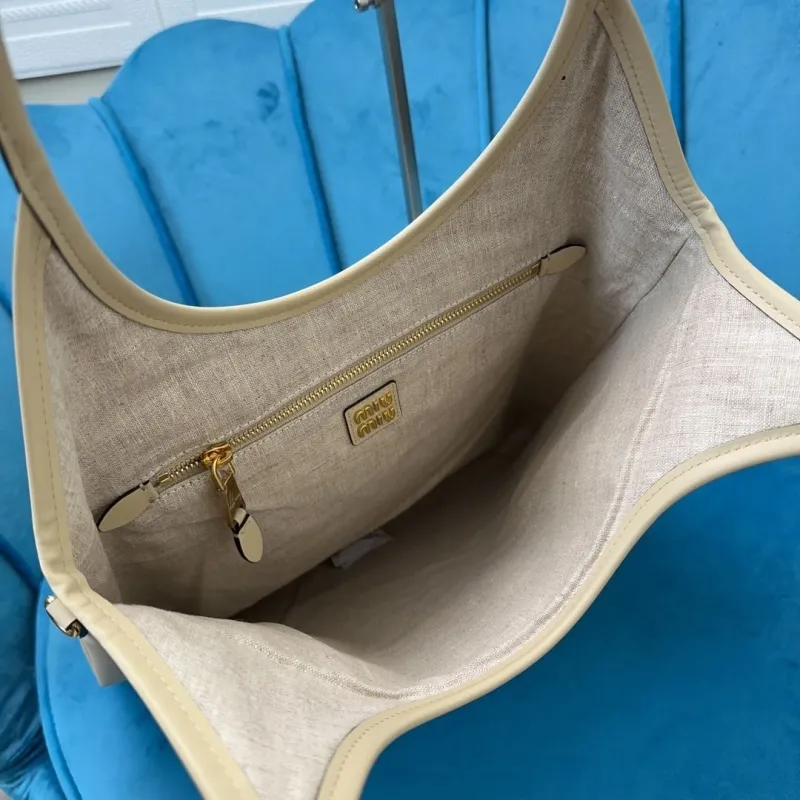 MIU MIU Cream Leather Tote Bag - Image 5
