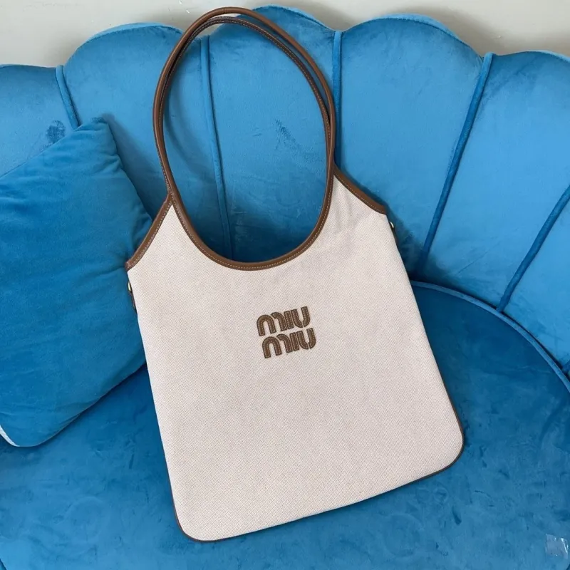 MIU MIU Shopping Bags-111
