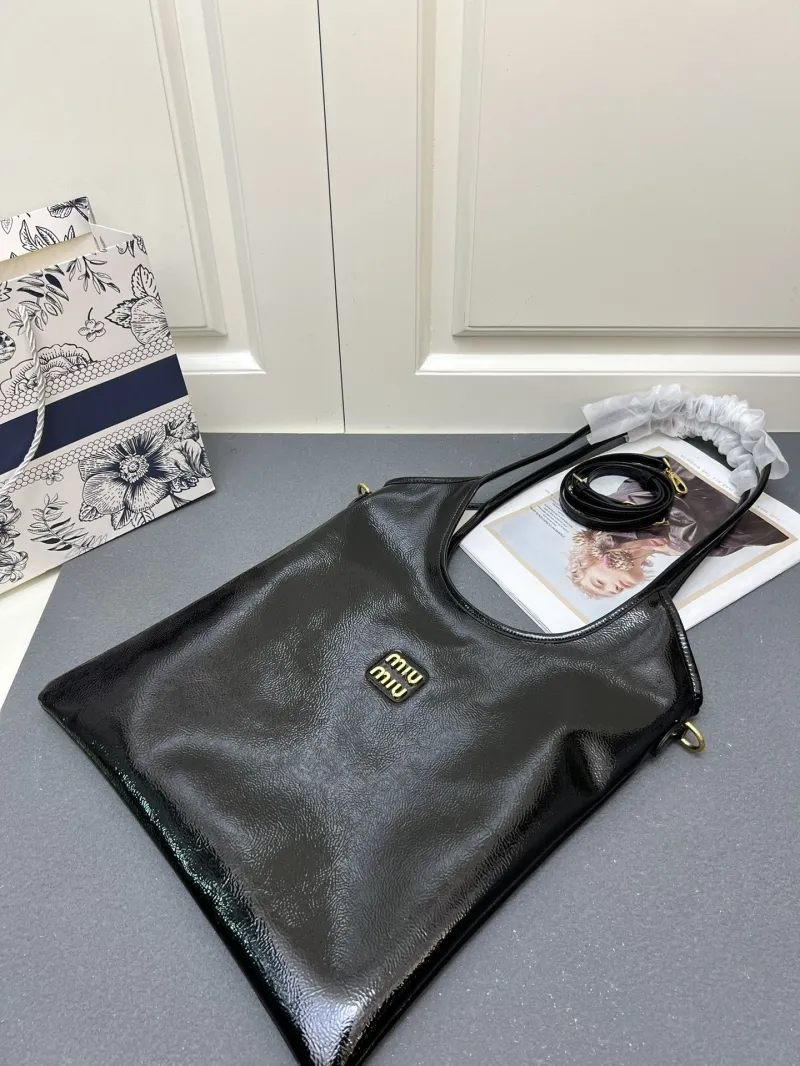 Miu Miu 5BG231 Black Leather Tote Bag - Image 3