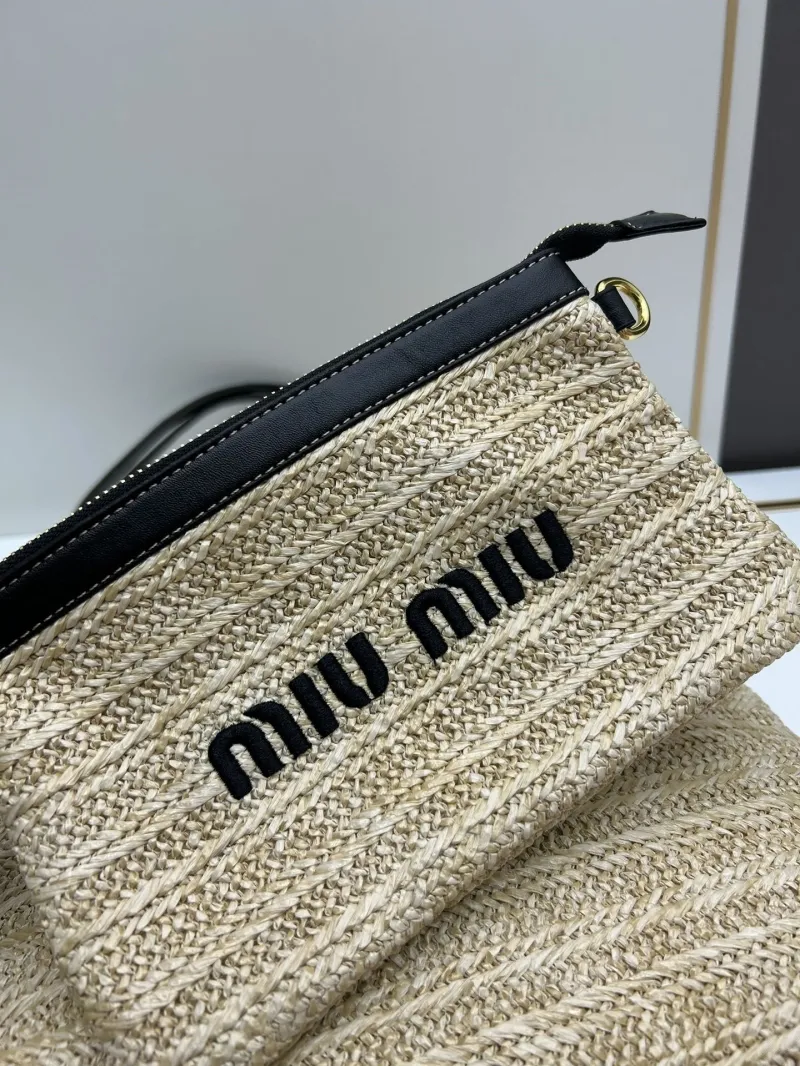 Miu Miu Beige Straw Tote Bag with Pouch 809 - Image 6
