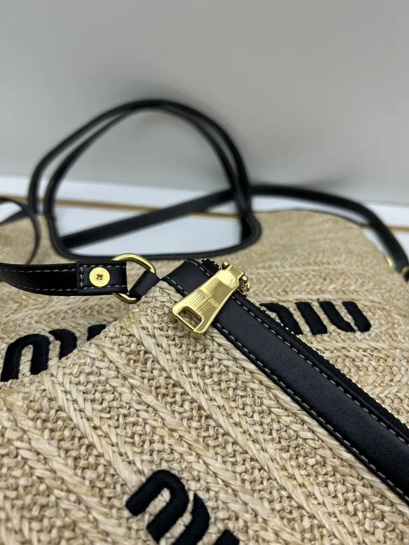 Miu Miu Beige Straw Tote Bag with Pouch 809 - Image 7