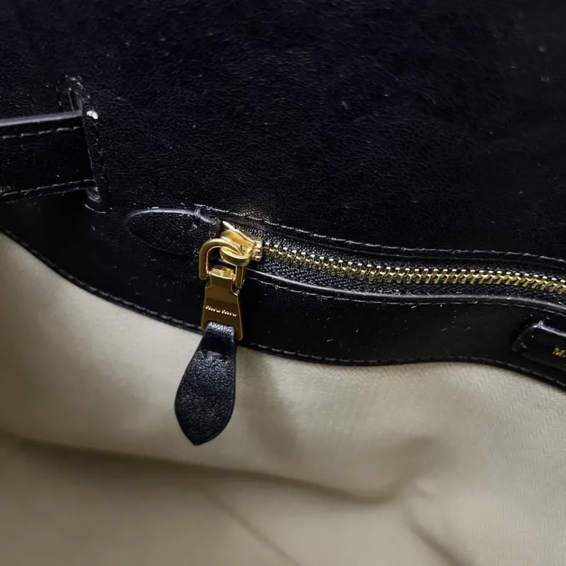 MIU MIU Shopping Bags-159 - Image 9