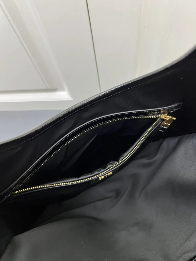 Miu Miu Black Leather Shoulder Tote Bag 7011SQ - Image 7