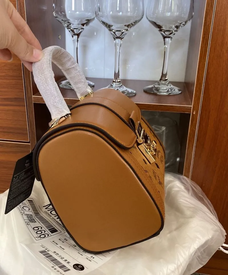 Alternative view of MCM Handle Bags-26