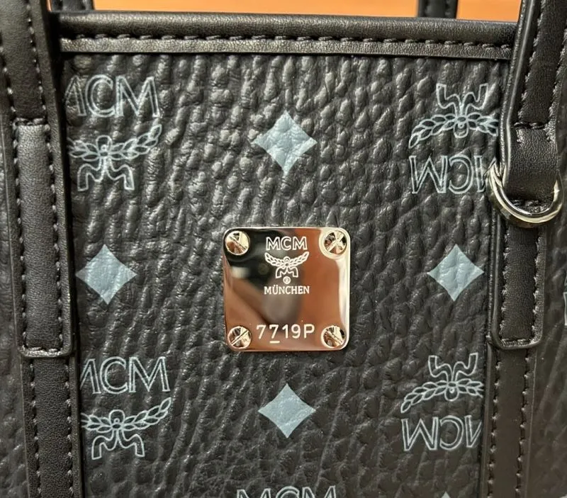 MCM Shopping Bags-15 - Image 4