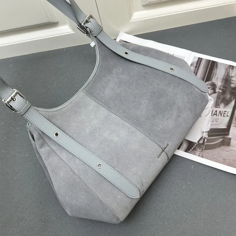 Coccinelle Gray Leather Shoulder Bag H08872 - Image 4