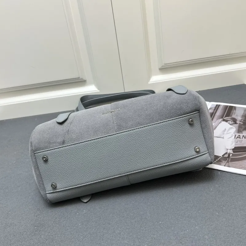 Coccinelle Gray Leather Shoulder Bag H08872 - Image 8