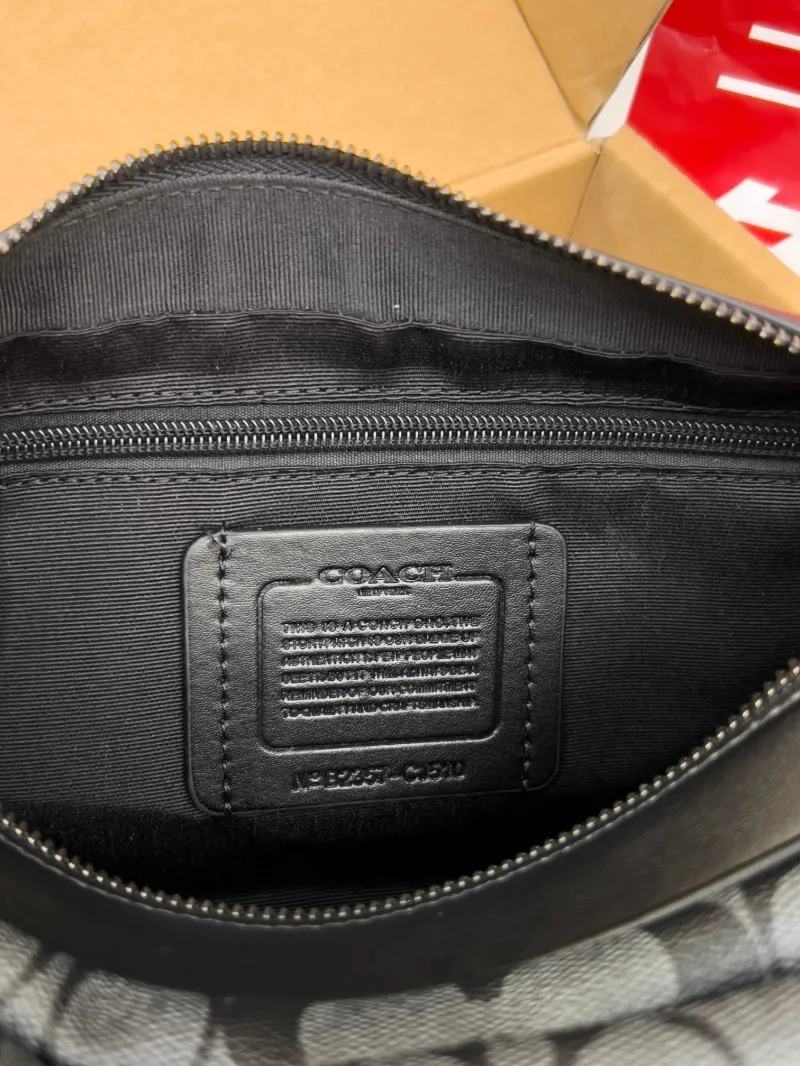 Coach Men's Signature Crossbody Bag Black Gray - Image 6