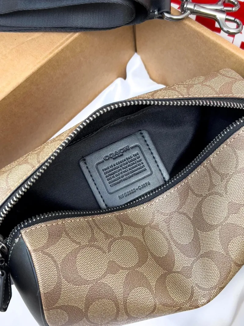 Coach Signature Crossbody Bag with Card Holder - Image 6
